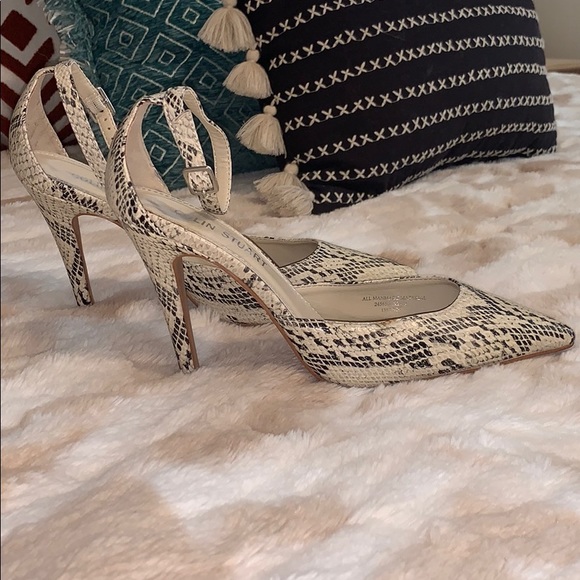 Colin Stuart python print heels - Picture 5 of 8